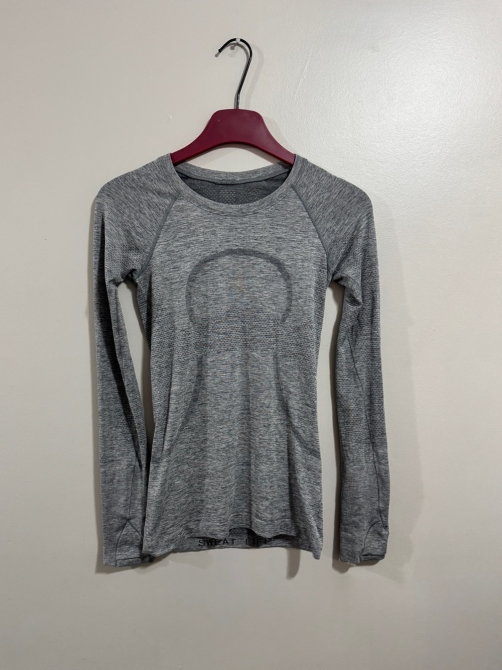 lululemon athletica Grey Long-Sleeve Crew Performance Top